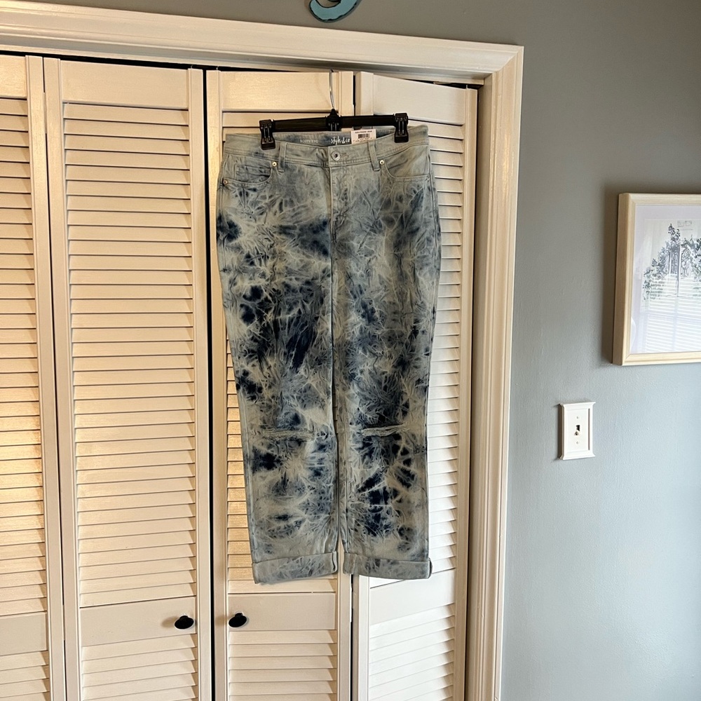 Style & Co Mid Rise Boyfriend Jean SZ 10‎ NWT